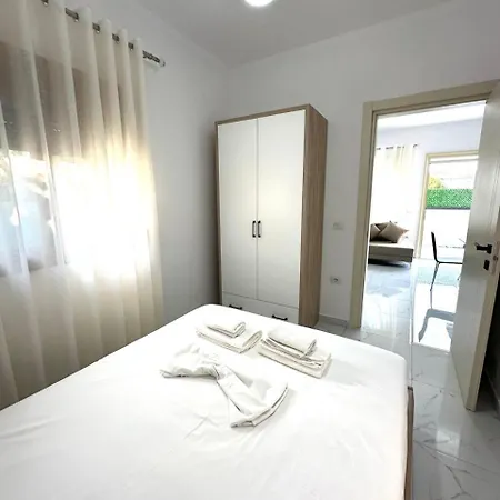 Aiden'S House 1 Apartment Vlore Exterior photo